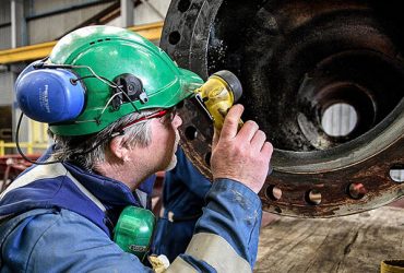 設備清掃とメンテ